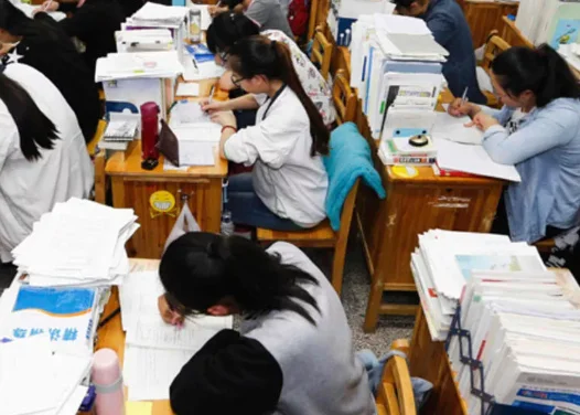 Lisede sınavda kopya çekmenin cezası