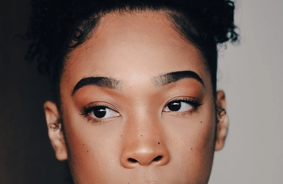 Kaş Neden Beyazlar? hakkında bir görsel